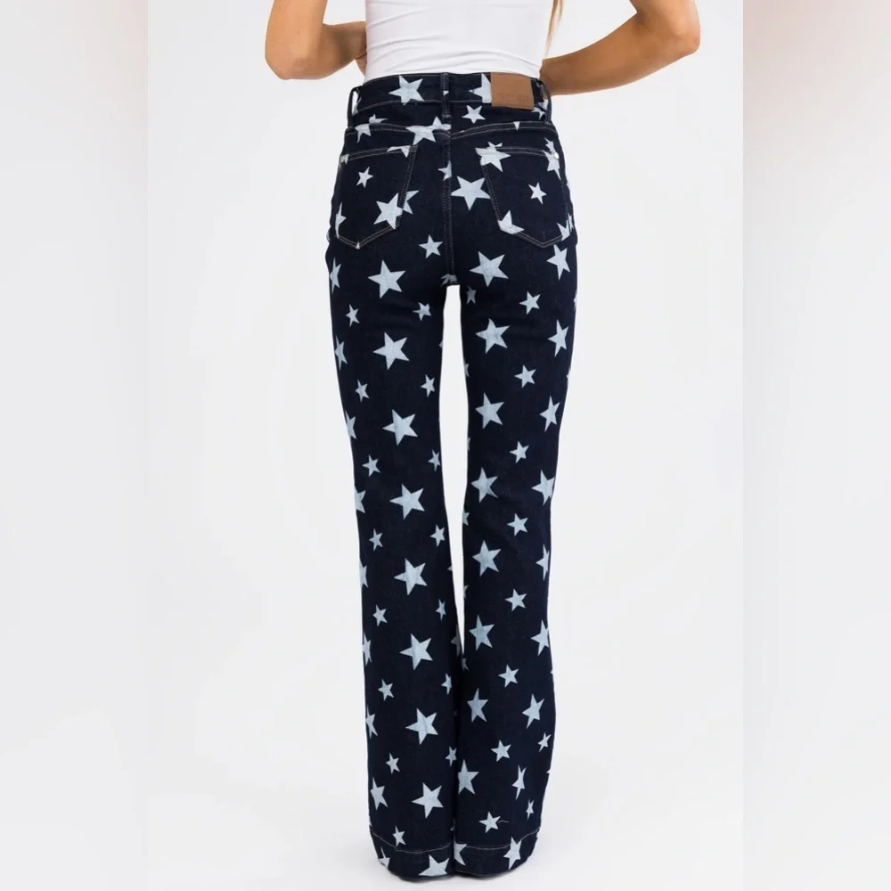 Judy blue dark denim star flares size 11/30 88662